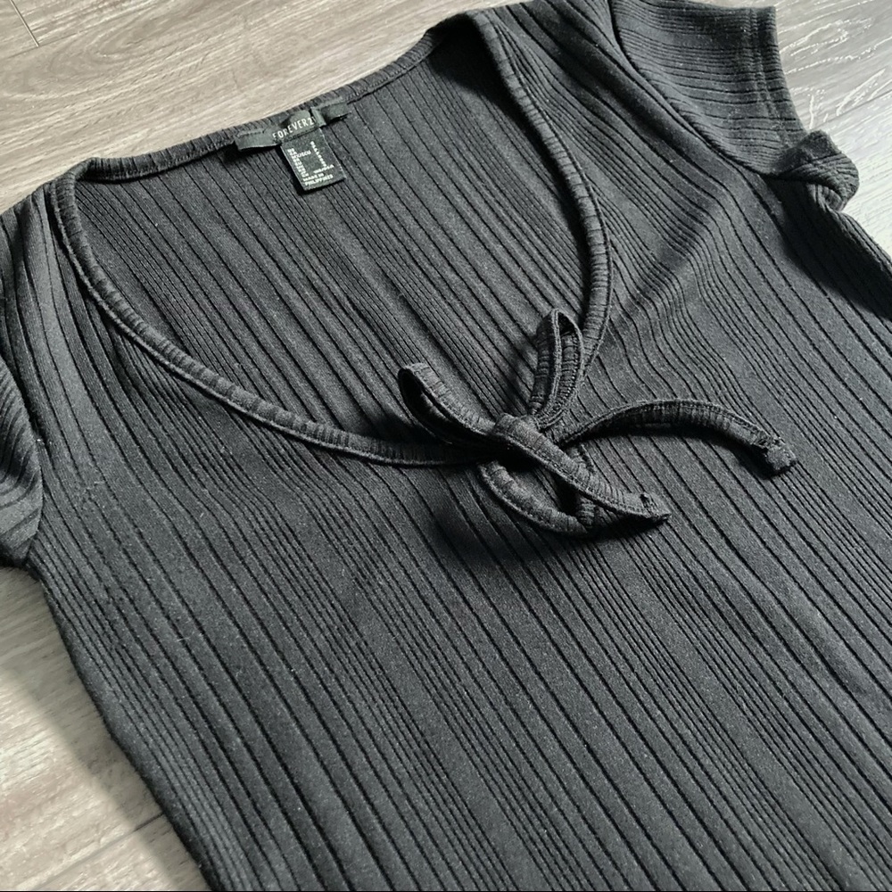 F21 Black Ribbed Ribbon Tee - Picture 2 of 3